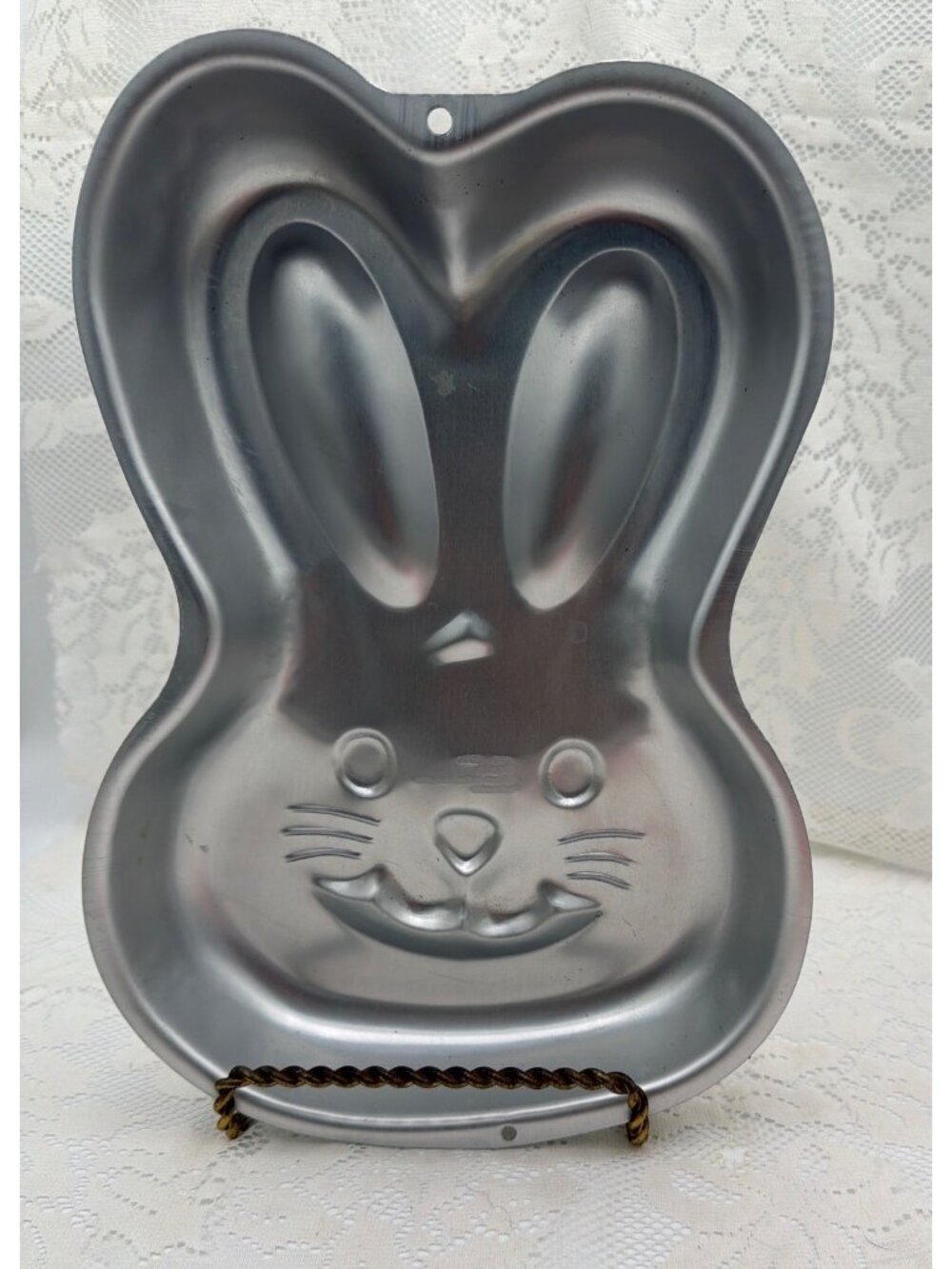 Easter Bunny Shaped Aluminum Cake Pan 14"x10"x2" By Wilton 2003 Retired